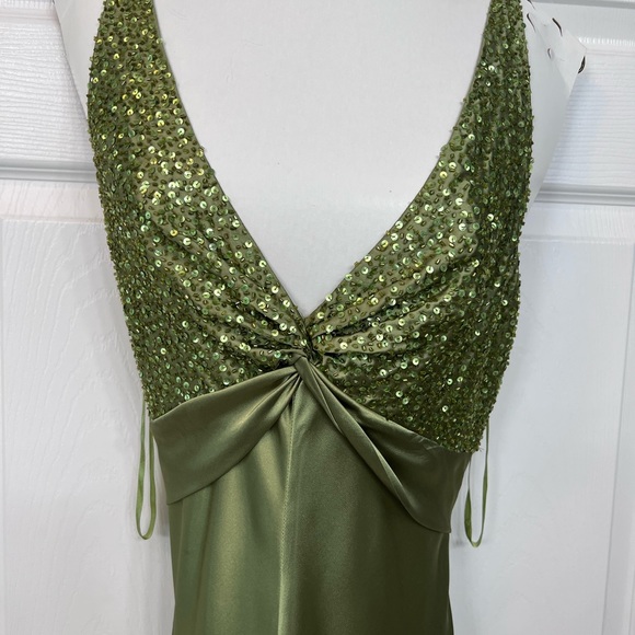 Cache green floor length gown - Picture 1 of 4